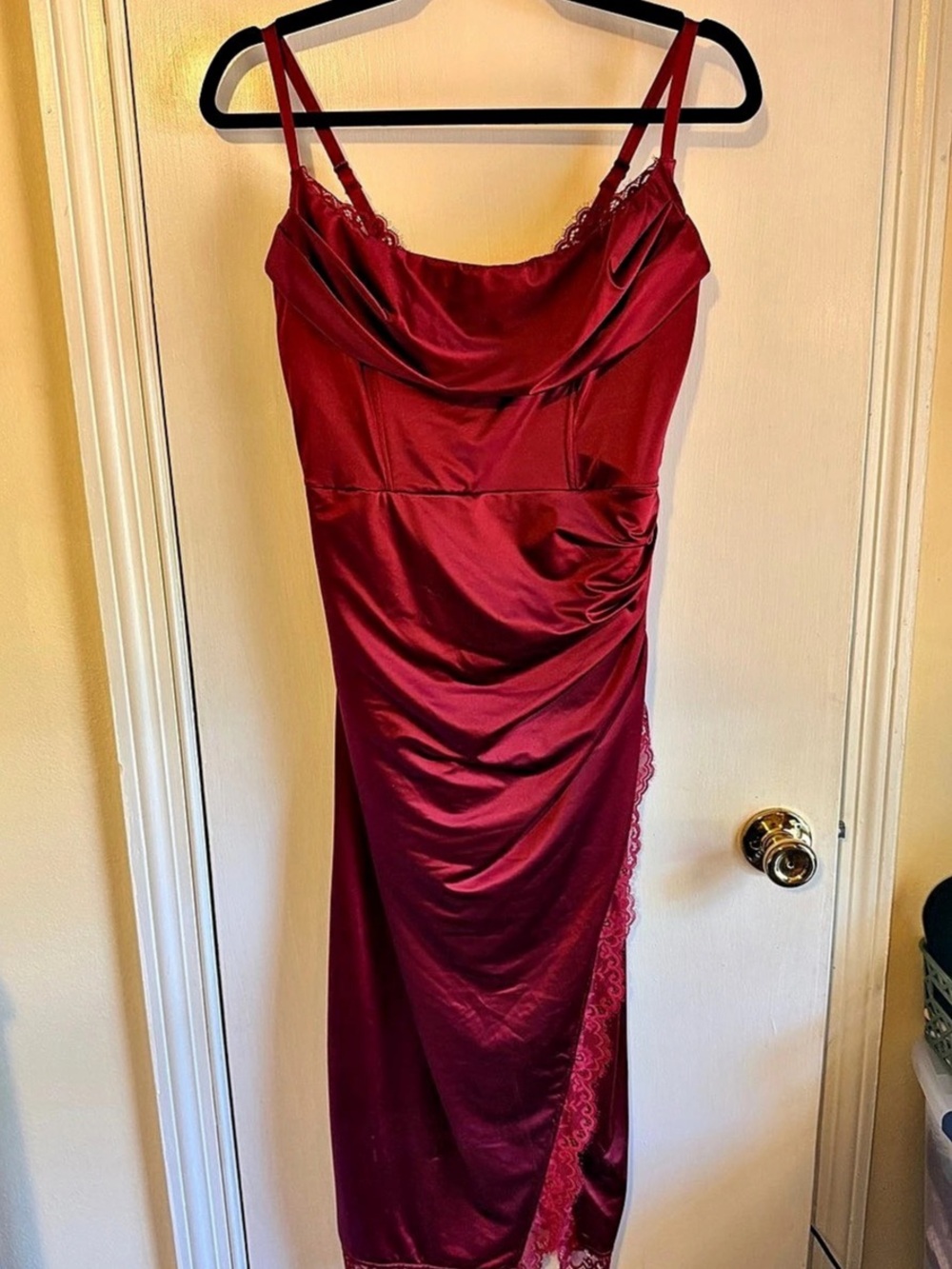 Popilush Lace Trim Sculpting Midi Dress NWT